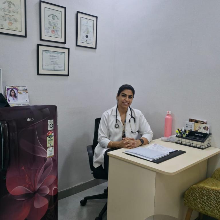 Dr Swati Attam